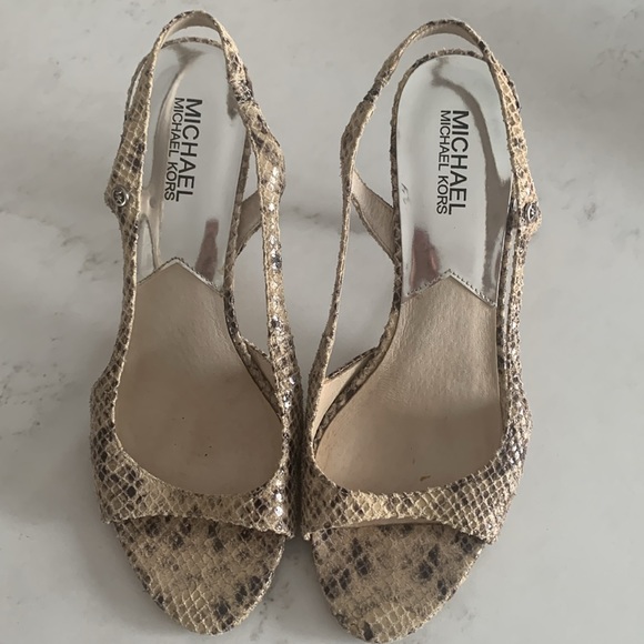 Michael Kors heels - Picture 2 of 7